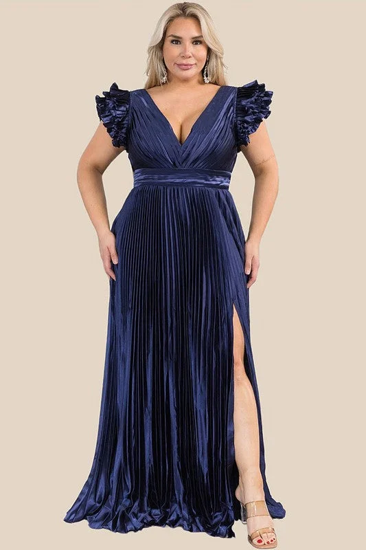 Stunning Elegance Curvy Pleated Maxi Dress