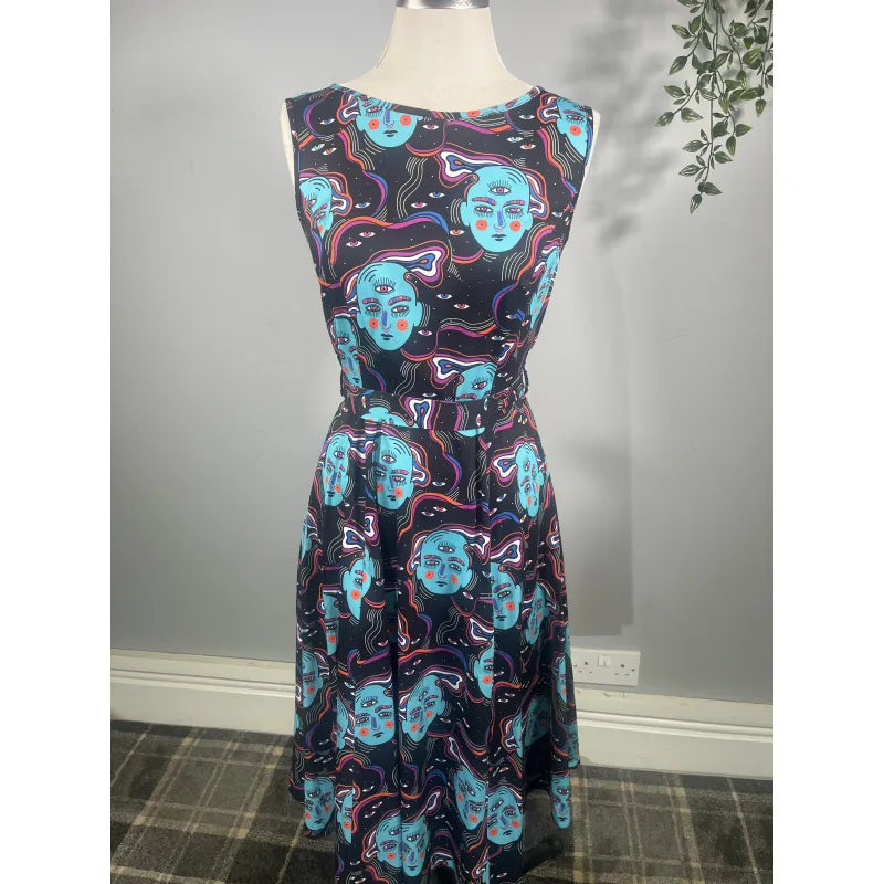 Hepburn Dress - Third Eye (10)